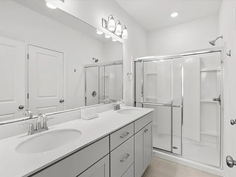 7906 Flatrock Park Dr — Photo 11