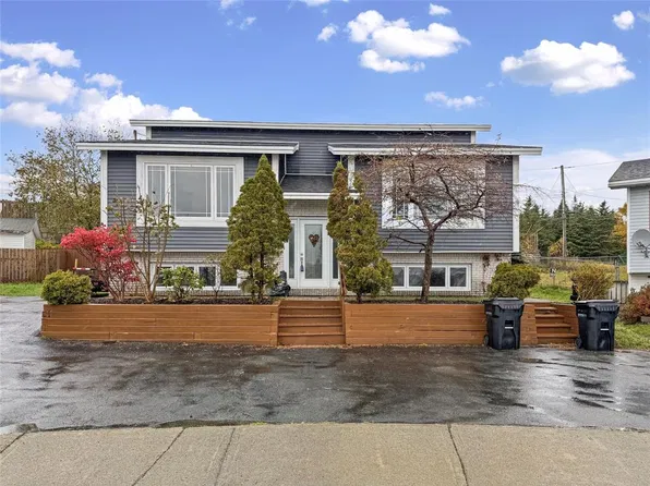 5 Lewisporte Place, St. Johns, NL A1E5T3