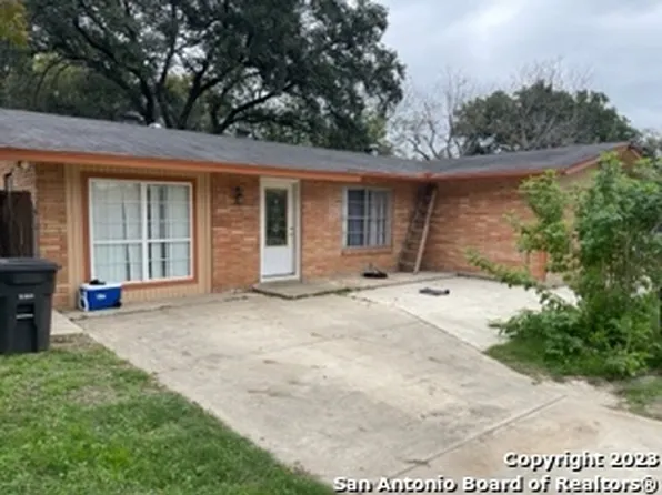 3927 PORTSMOUTH DR, San Antonio, TX 78223