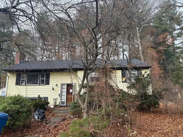 9 Tomahawk Dr, Tewksbury, MA 01876