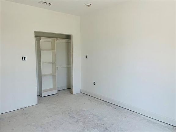 4th image of 6400 Debore Dr