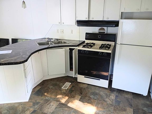 5th image of 2374 Ahmad Dr