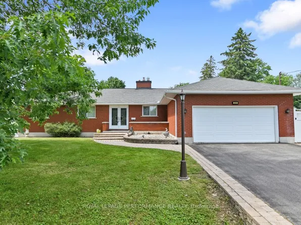 23 Elma St, Ottawa, ON K1T 3W8