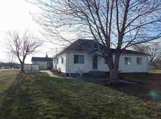 101 Walnut St, Seaton, IL 61476