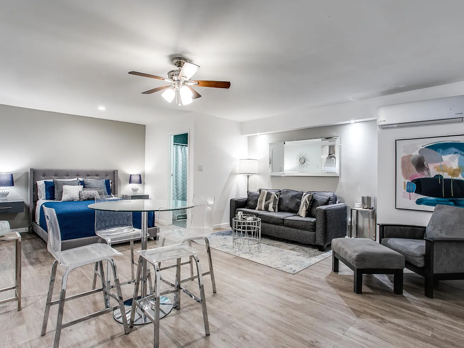 222 Dresden Dr — Photo 3