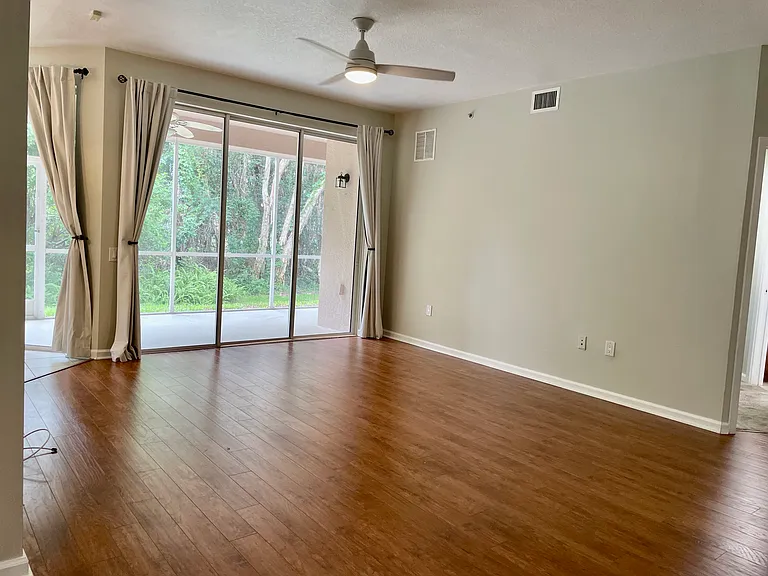 820 Lantern Way #101 — Photo 4