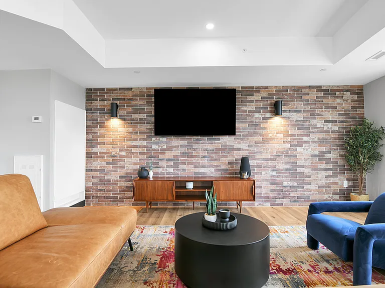 1155 Joseph Cyr St — Photo 27