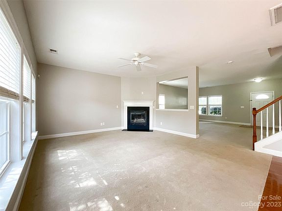 3rd image of 8943 Oransay Way