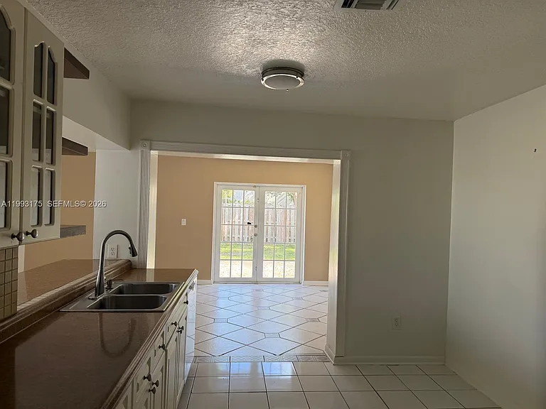 12695 SW 144th Ter — Photo 6