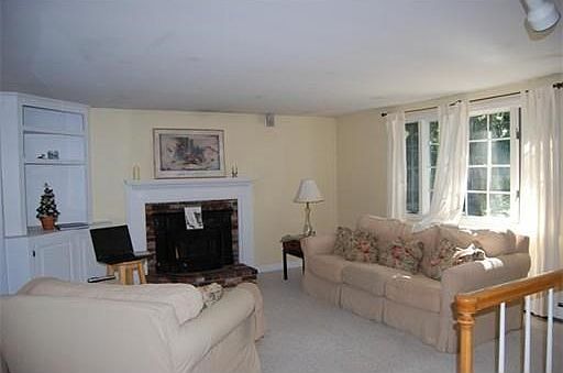 2nd image of 40 Maggie Ln