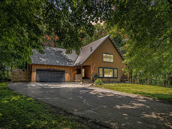 6803 Cayla Ln, Whitehall, MI 49461