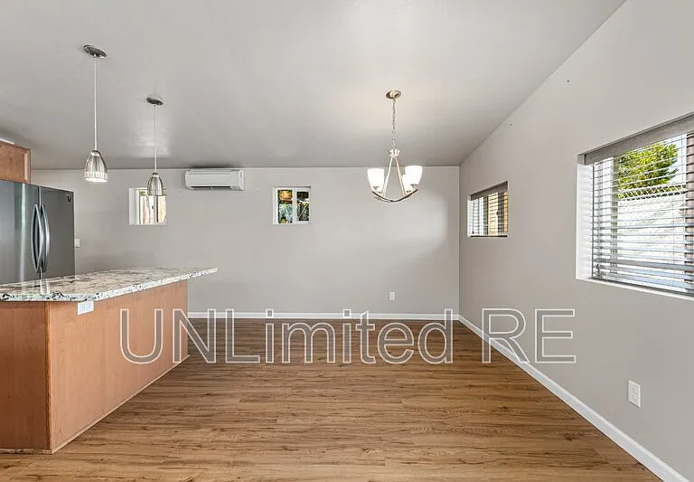 3948 E Del Rio Dr — Photo 6
