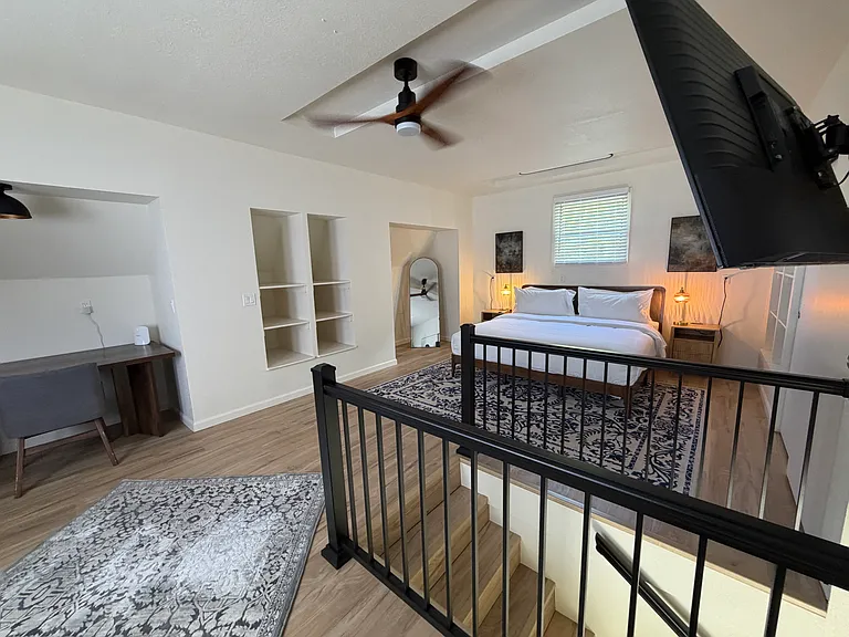 2560 Coffeen Ave — Photo 29