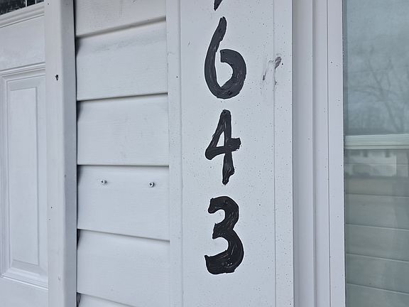 3rd image of 1643 Biscayne Dr