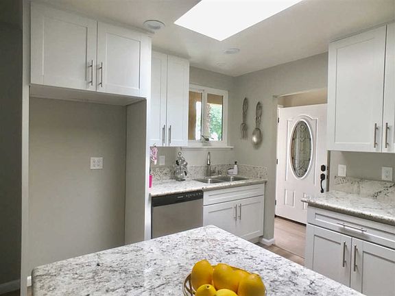 4th image of 4026 Marlesta Dr