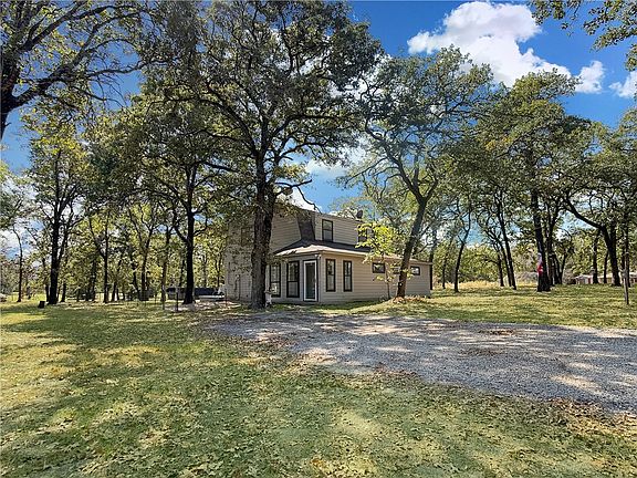 2nd image of 13256 Wooded Acres Dr