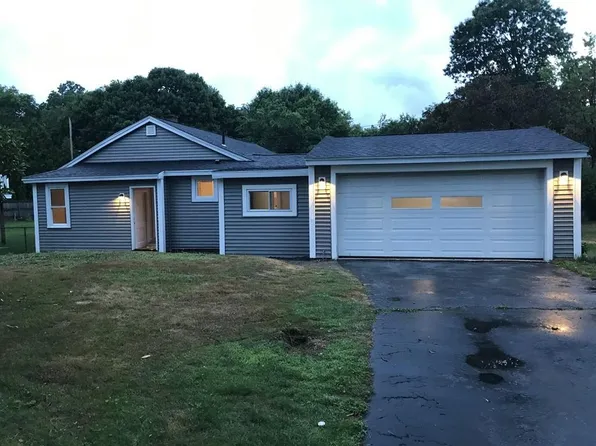 35 Upton St, Millbury, MA 01527