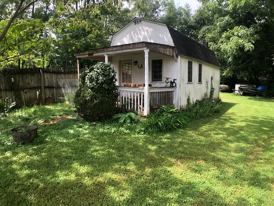 2nd image of 1201 Jetton Dr