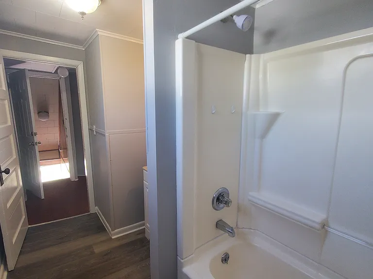 9553 Main St #2 — Photo 6