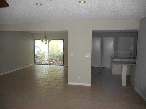 3rd image of 11000 NW 24th St