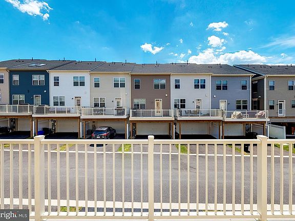 4th image of 22663 Majestic Elm Ct