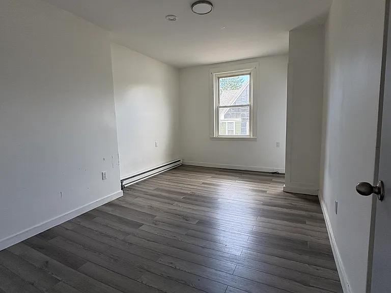 104 E Main St #8 — Photo 10