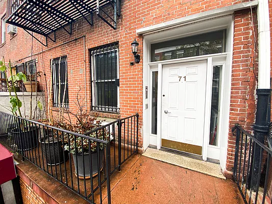 Rented by Douglas Elliman | media 15