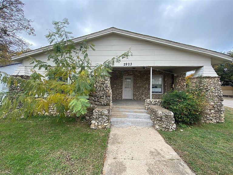 2923 Azle Ave Fort Worth, TX, 76106 Apartments for Rent Zillow