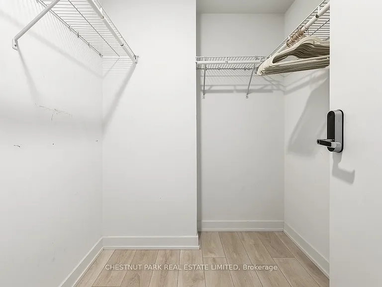 18 Maitland Ter #405 — Photo 25