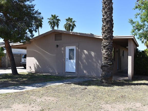 3rd image of 2430 E Maryland Dr