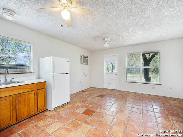 932 Toepperwein Rd — Photo 22