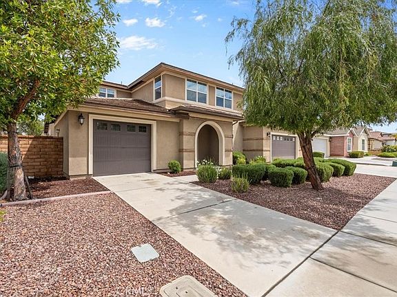 3rd image of 35160 Mahogany Glen Dr