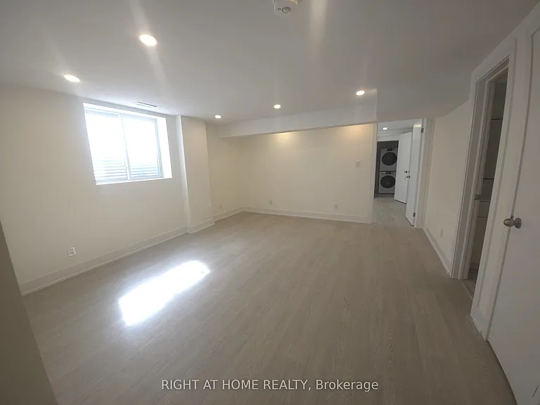 13 Spring St #BASEMENT — Photo 6