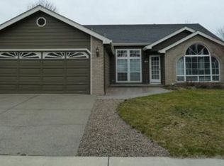 1802 McKenzie Dr, Medford, OR 97501