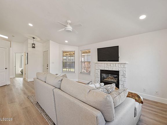 3rd image of 1285 Moon Ridge Cir