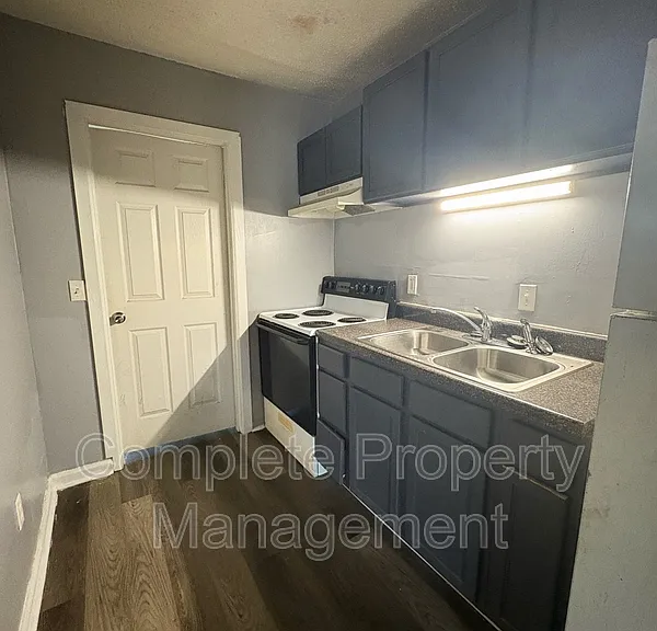 409 Oporto Madrid Blvd S #J — Photo 2