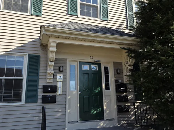 26 Mechanic St #4, Attleboro, MA 02703