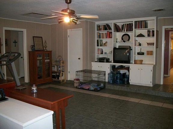 3rd image of 10 Yester Oaks Dr