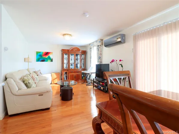 43-27 220th Place image 13 of 40