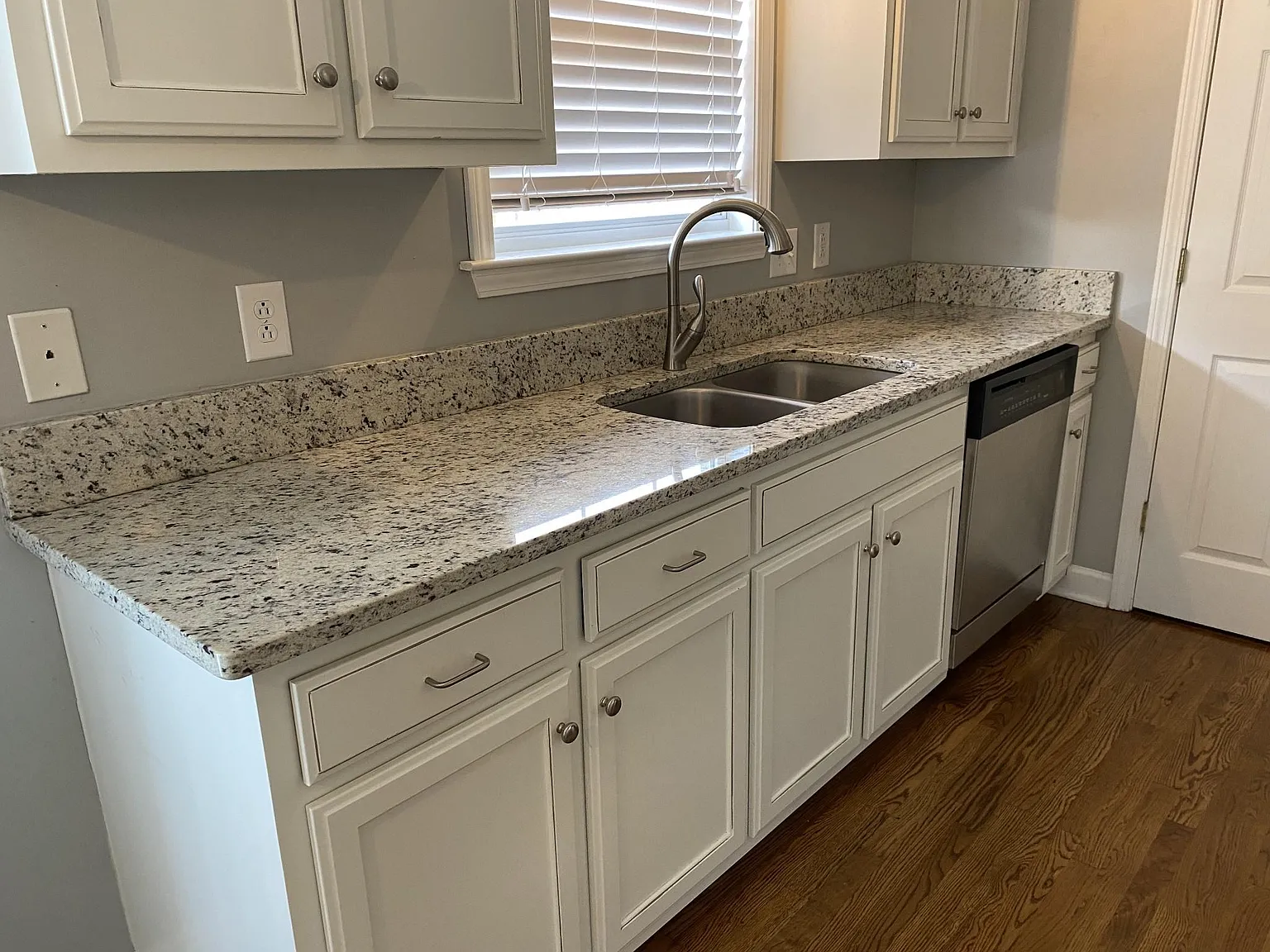 2 bed, 2.5 bath, 1236 sqft, $1,675 — Photo 3