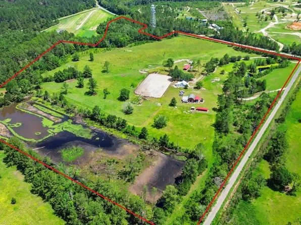 111 Bayberry Dr, Wewahitchka, FL 32465