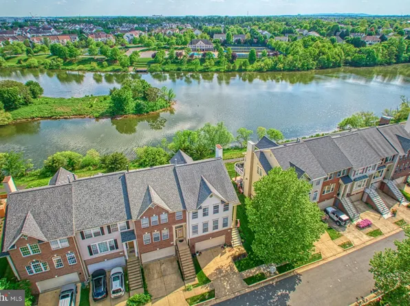 44043 Lords Valley Ter, Ashburn, VA 20147
