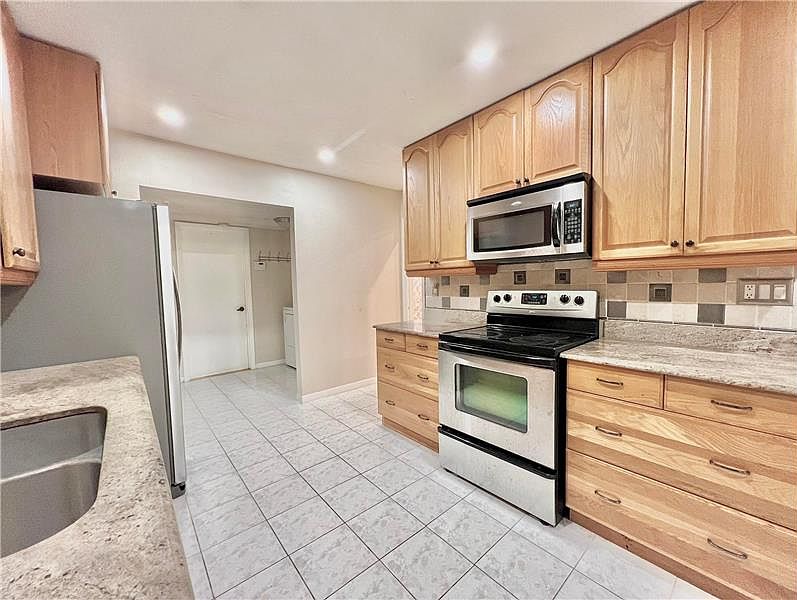 1st image of 1551 Woods Bnd