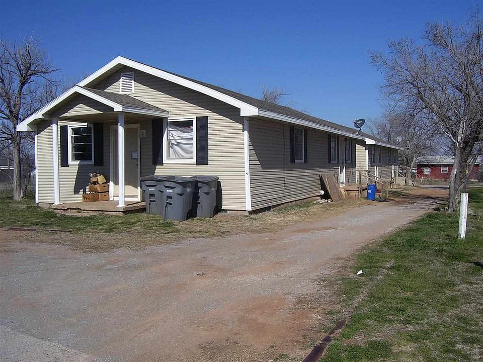 2nd image of 1909 SW Douglas Ave