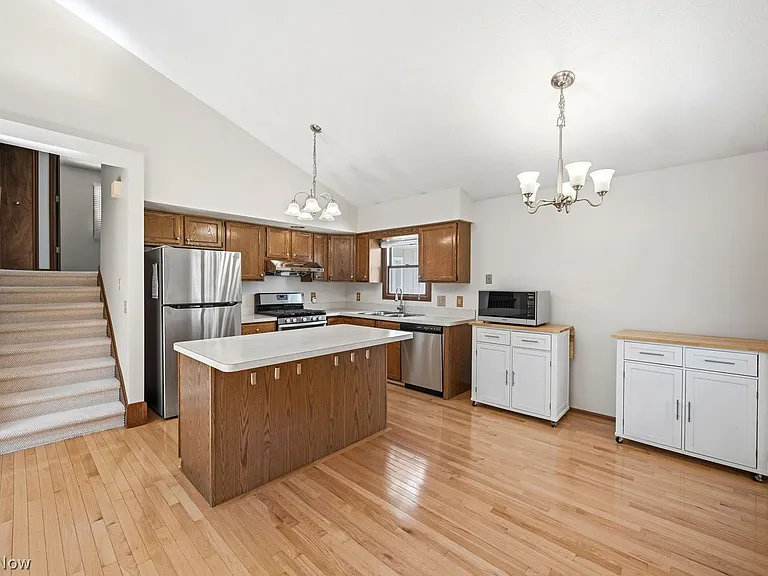 5034 Medhurst Ave — Photo 6