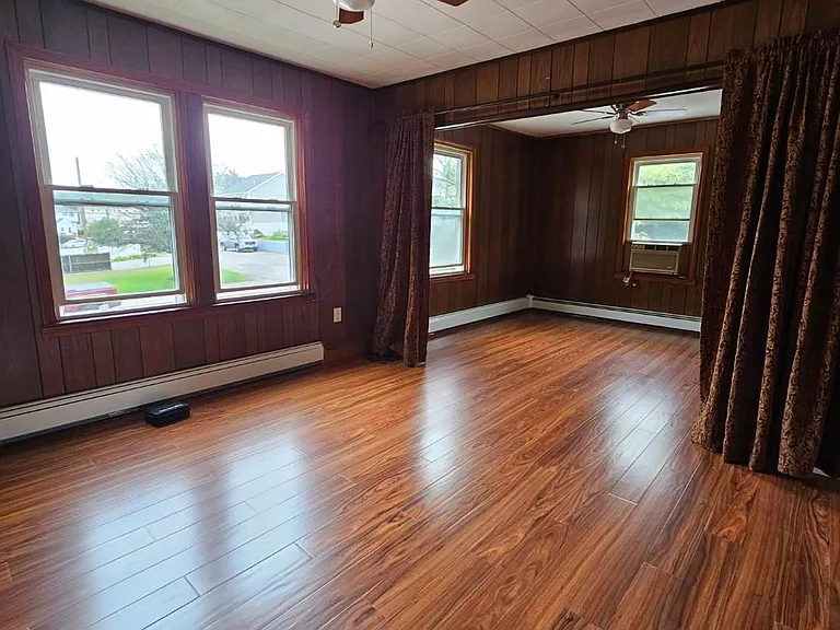 4 Clarissa St #2 — Photo 7
