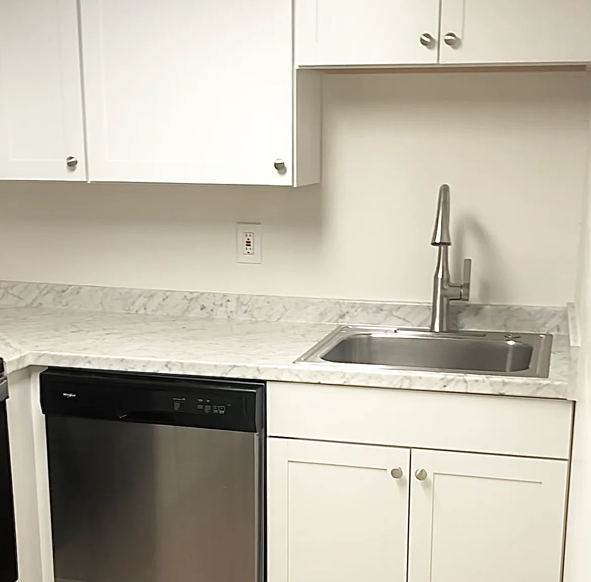 1 bed, $2,350 — Photo 3