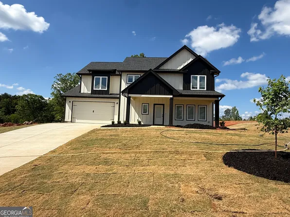 118 Boulder Dr, Toccoa, GA 30577