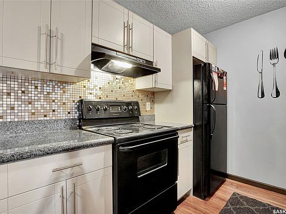 4th image of UNIT 204-333 Silverwood ROAD