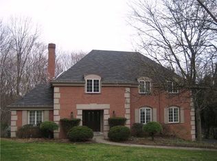 52 Fox Pointe Dr, Pittsburgh, PA